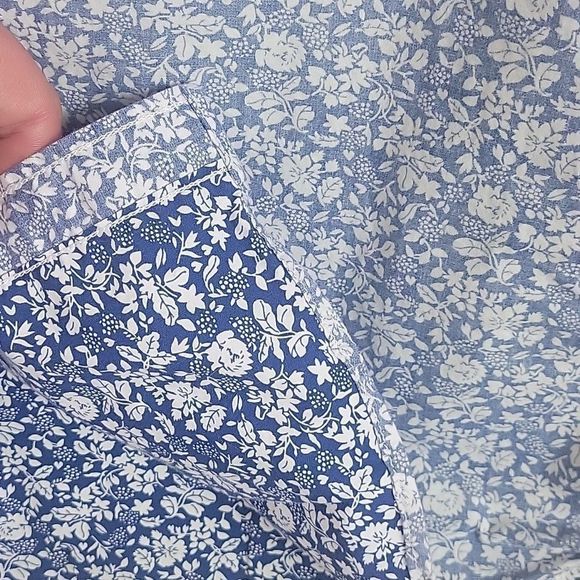 Old Navy Slim fit, reverse print button down. - Picture 2 of 4